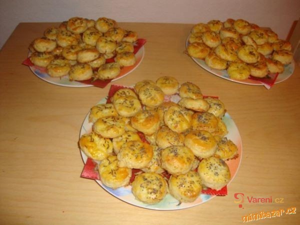 Tvarohové pagáče se zelím - fotografie 2
