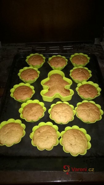 Kokosovo-banánové muffiny - fotografie 2