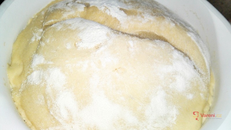 Domácí pivní rohlíky - fotografie 4