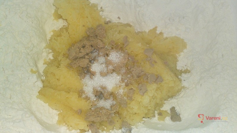 Bílý bramborový kmínový chléb mojí babičky - fotografie 4