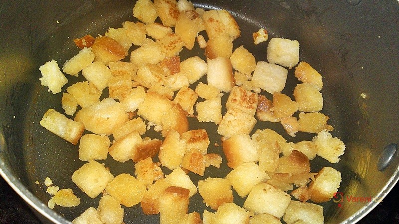 Domácí kynutý houskový knedlík - fotografie 5