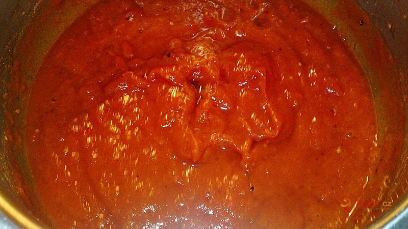 Pikantní domácí kečup - fotografie 2