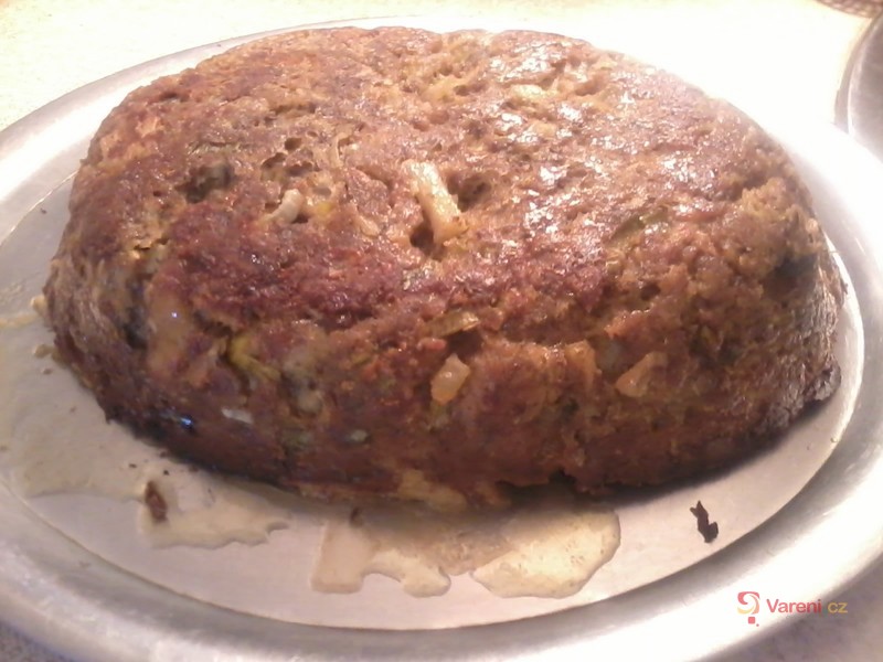 Bylinková sekaná s vejci - fotografie 3