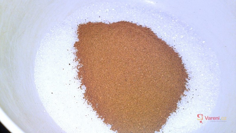 Maďarské kynuté skořicové tulipány - fotografie 5