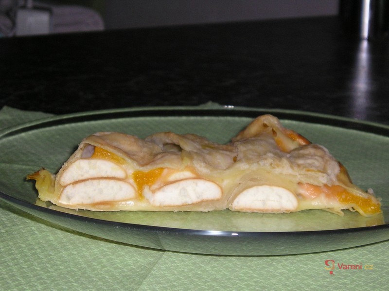 Jablečný moučník s pudinkem - fotografie 2