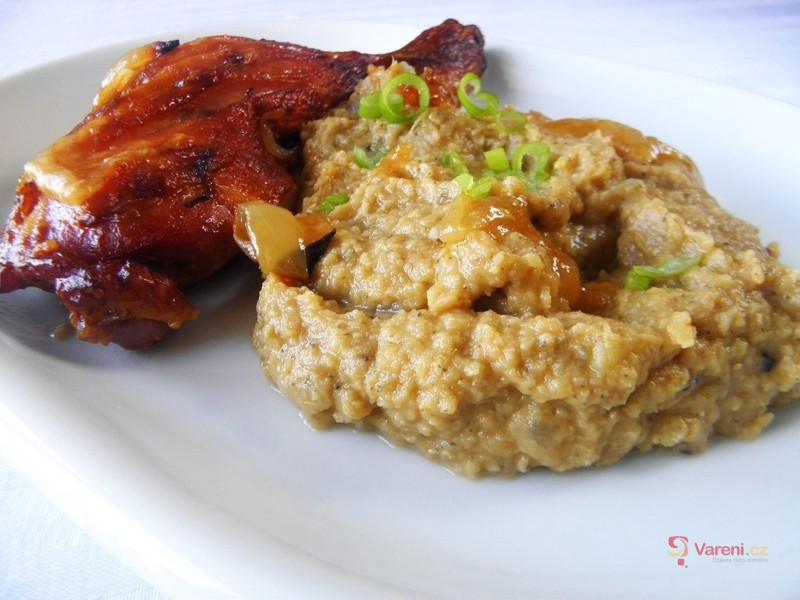 Pečené uzené kuřecí stehno s čočkovým pyré - fotografie 4