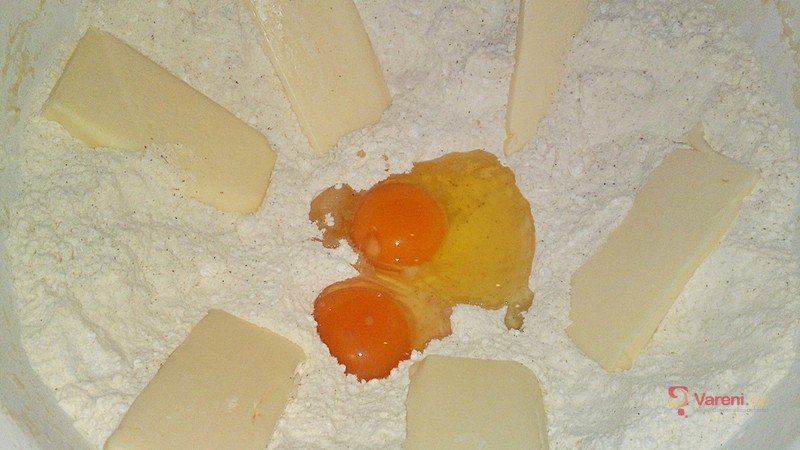 Kakaovo-skořicoví motýlci s kardamomem - fotografie 4