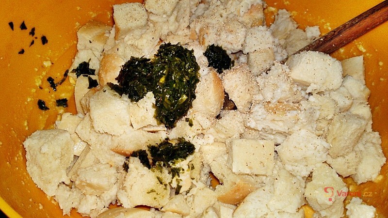 Plněná vepřová hruď s nádivkou - fotografie 5