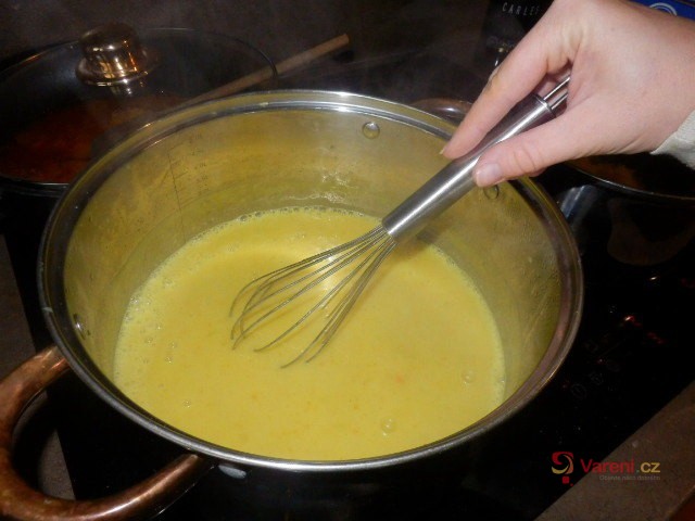 Cuketová polévka se zeleninou - fotografie 4