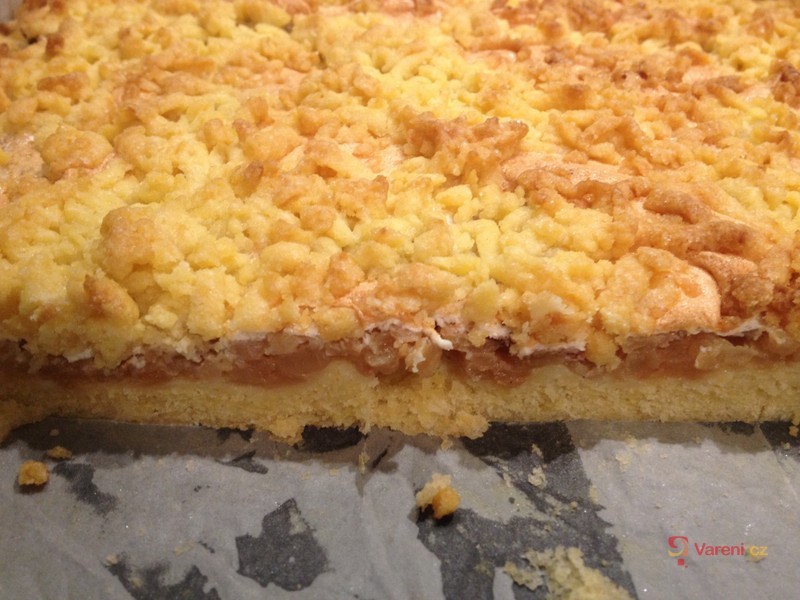 Jablková buchta hraběnčiny řezy - fotografie 2