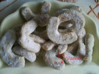 Oříškové vanilkové rohlíčky - fotografie 2