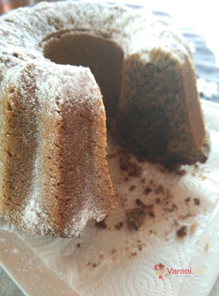 Hrníčková ořechová bábovka - fotografie 4