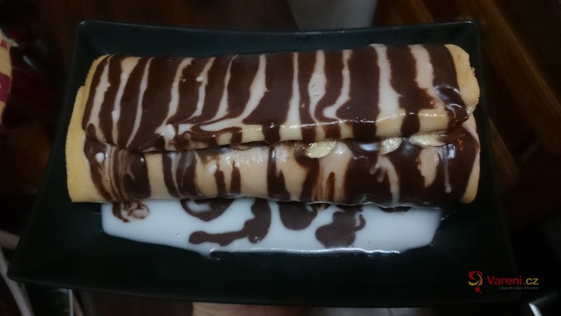 Rychlá roláda s banánem a nutelou - fotografie 2