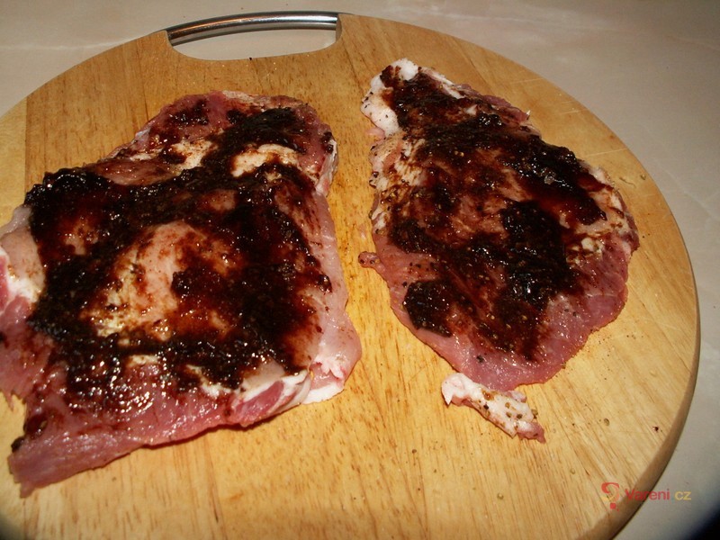 Vepřová krkovice ve švestkové omáčce - fotografie 3