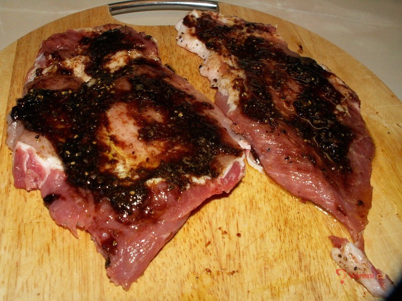 Vepřová krkovice ve švestkové omáčce - fotografie 4