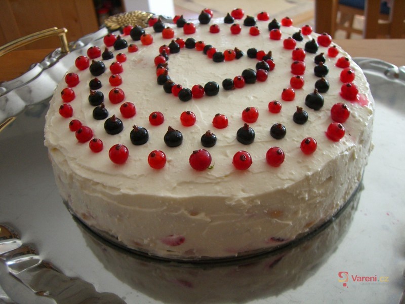 Nepečený dort s jahodami - fotografie 2