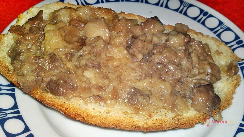 Polévka z morkových hovězích kostí s játrovými knedlíčky - fotografie 3