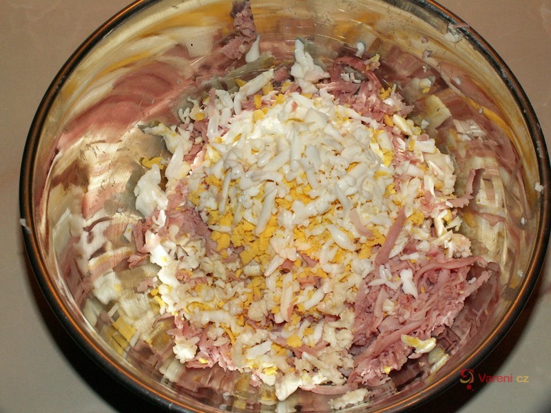 Hermelínová pomazánka se salámem - fotografie 3