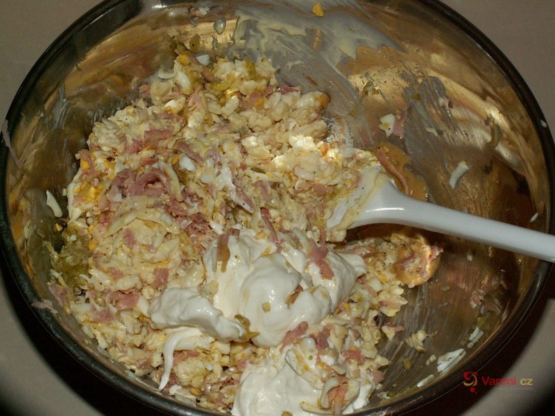 Hermelínová pomazánka se salámem - fotografie 4