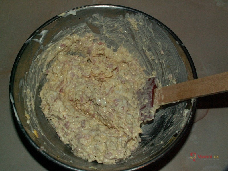 Hermelínová pomazánka se salámem - fotografie 5