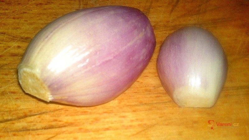 Slávky v pikantní rajčatovo-vínové omáčce - fotografie 5