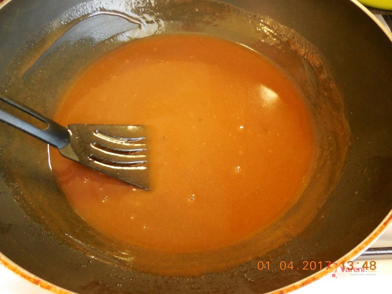 Chutná kachna pečená s jablky - fotografie 3