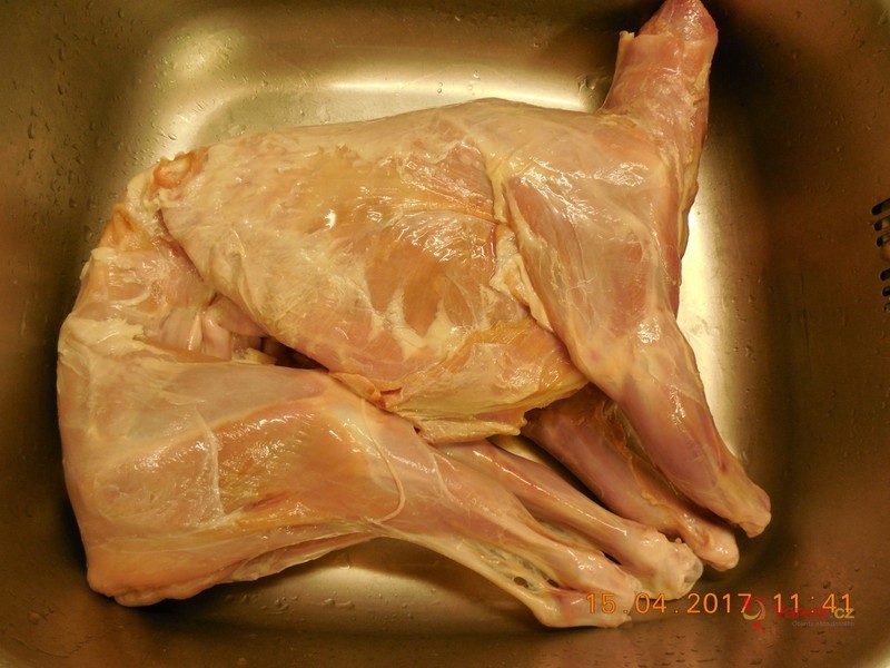 Jehněčí stehna na česneku s medem - fotografie 3