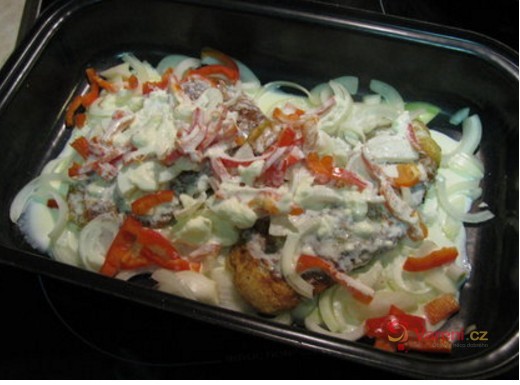 Cibulové vepřové řízky naruby - fotografie 2