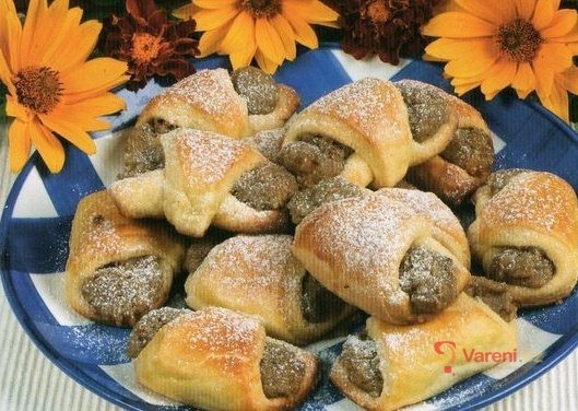 Kynuté šátečky - fotografie 2