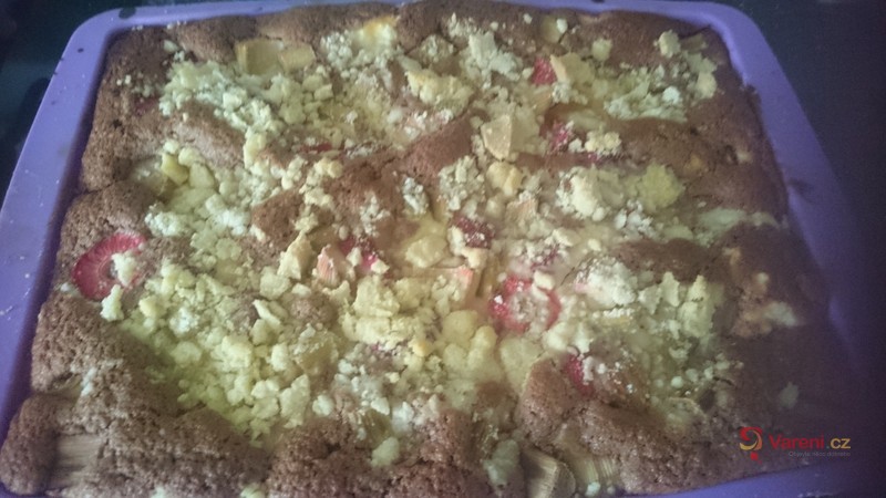 Ovocný koláč s tvarohem - fotografie 2