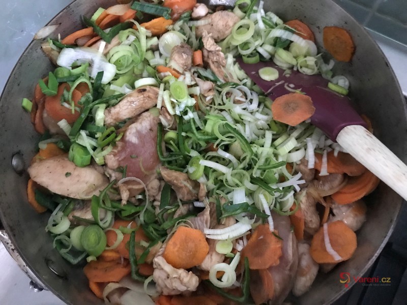 Čína s mrkví a pórkem - fotografie 2