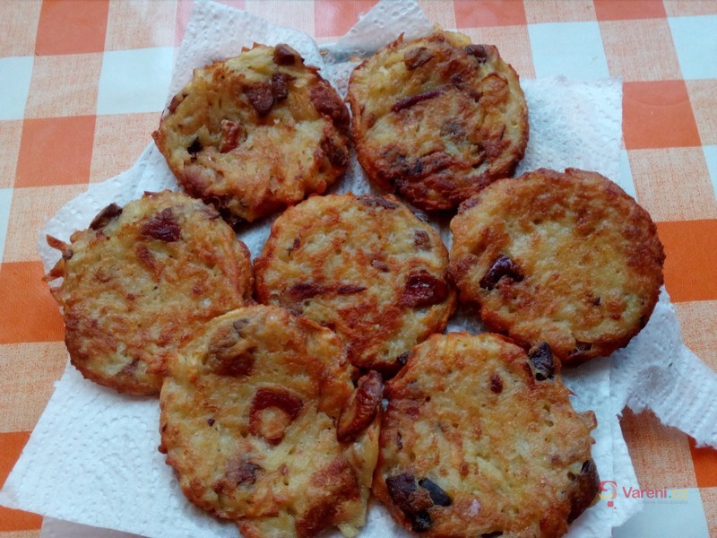 Bramborové placičky s houbami - fotografie 2