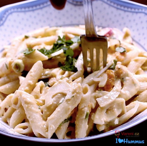 Těstovinový salát s hummusem - fotografie 2