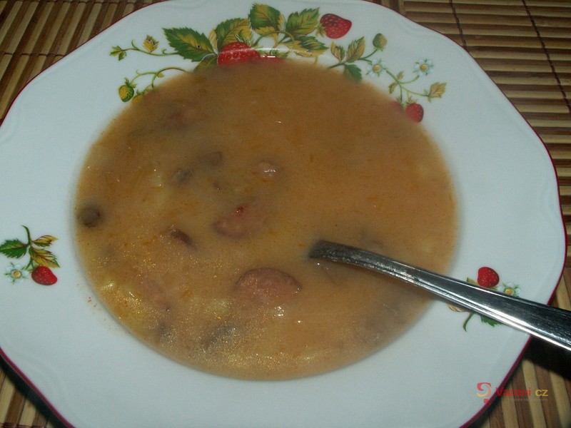 Slovenská kapustnica s klobásou - fotografie 2