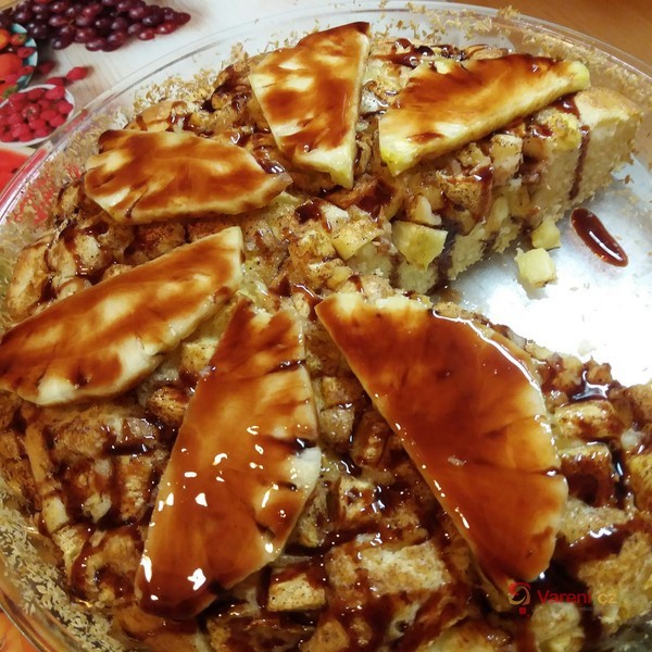 Koláč s čerstvým ananasem  - fotografie 3