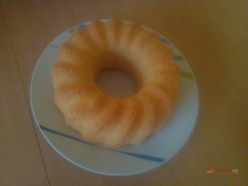 Rychlá bábovka z hrubé mouky - fotografie 2