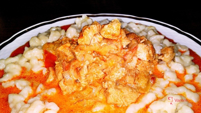 Paprikáš z kuřecích prsou - fotografie 2