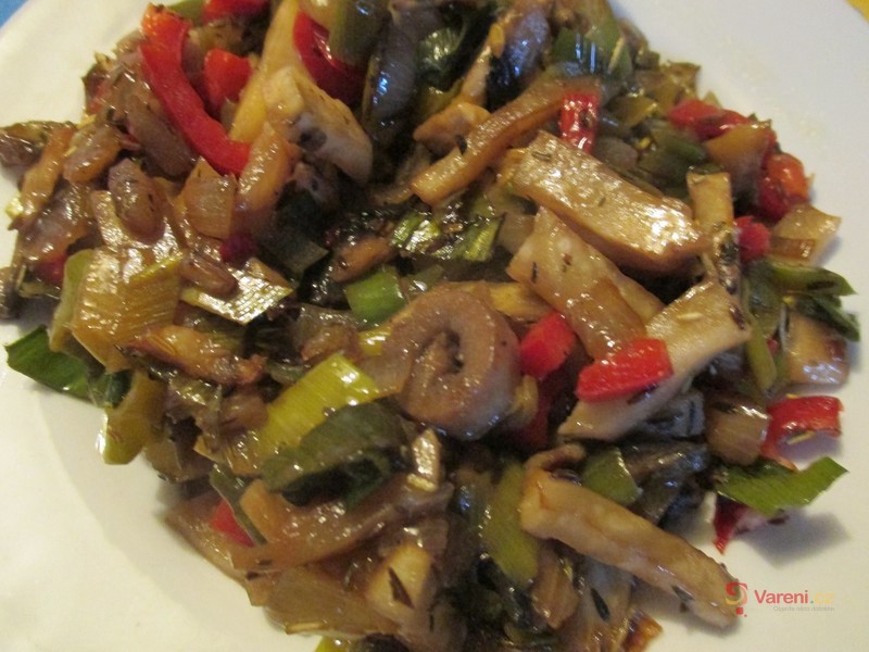 Veganská zelenina s bramborovou kaší - fotografie 3