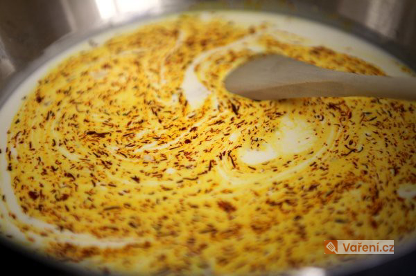 Šafránová omáčka na gnocchi