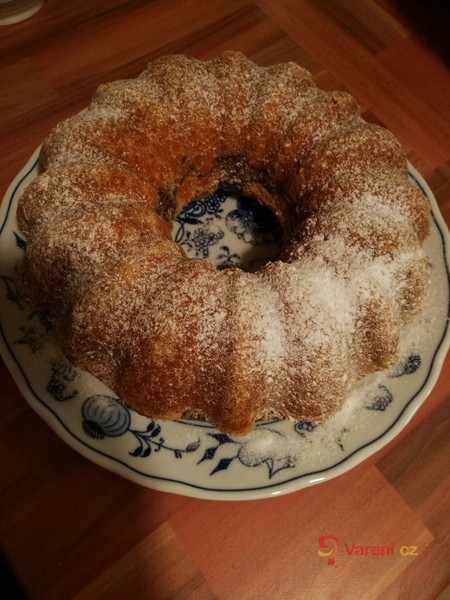 Hrnková bábovka s kakaem a rozinkami - fotografie 2