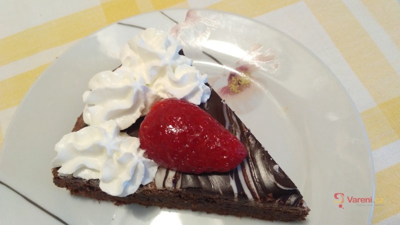 Výborný čokoládový moučník s vůni kokosu - fotografie 2