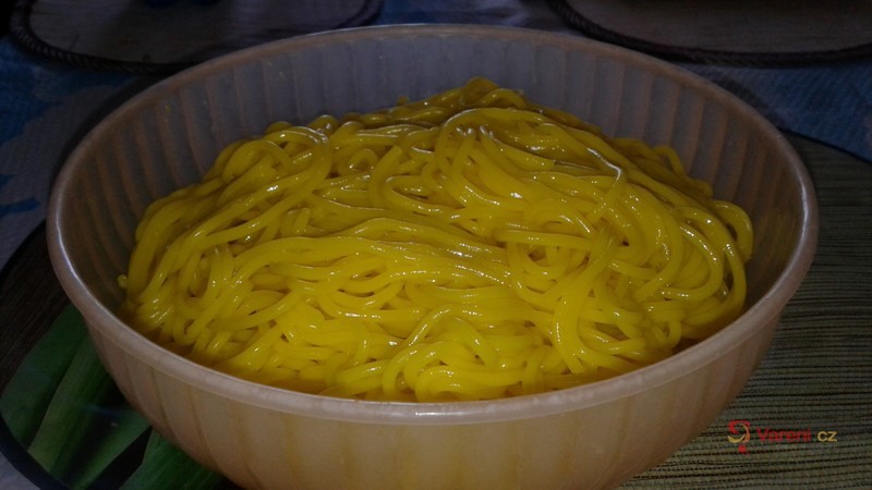 Špagety s rajčatovo - pomerančovou omáčkou - fotografie 3