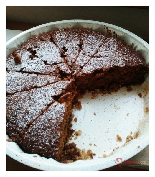 Mrkvový koláč s jablky - fotografie 2