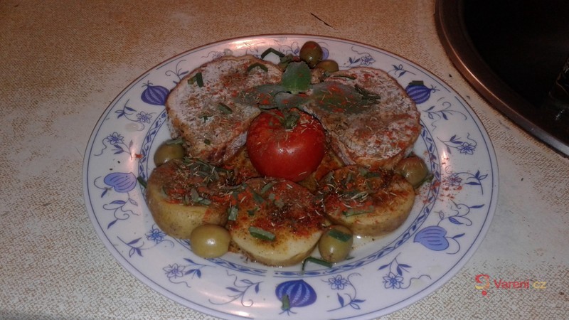 Mleté maso v kuřecí roládě - fotografie 2