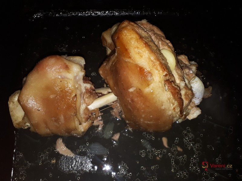 Pečené vepřové zadní koleno - fotografie 3