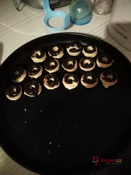 Výborné domácí donuty  - fotografie 2