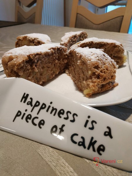 Jablkový moučník bez vajec a bez mléka - fotografie 3