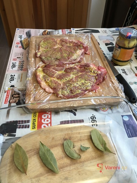 Plátky krkovičky na hořčici - fotografie 2