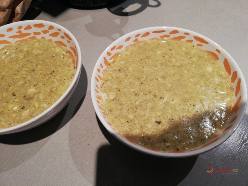 Česneková polévka s brambory - fotografie 2
