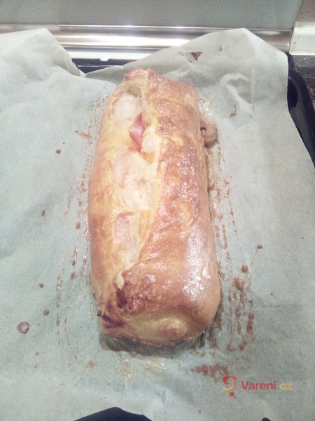 Slaný závin se šunkou a sýrem - fotografie 2